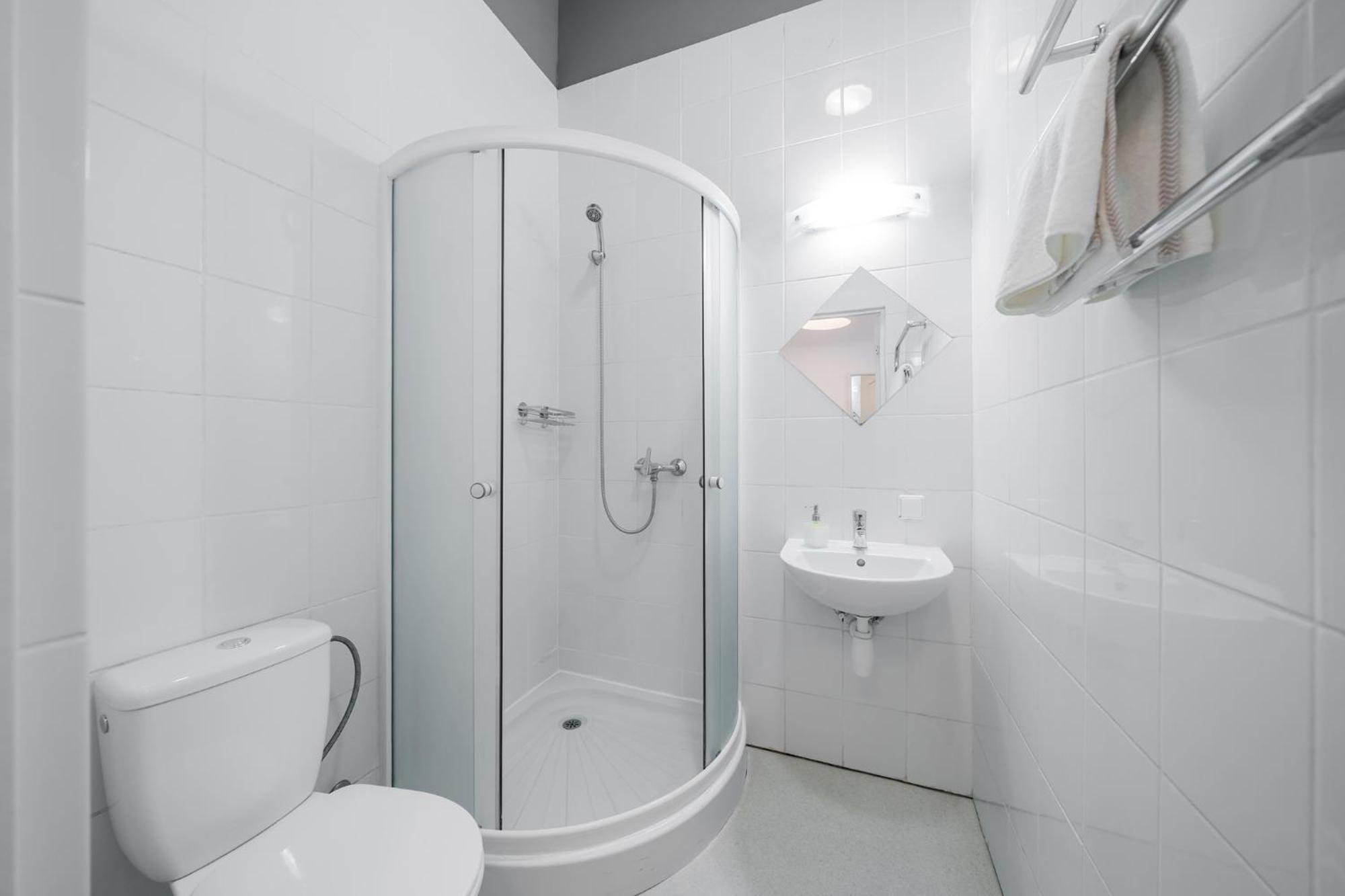 Hales Self Check-In Guest House VNO Szoba fotó